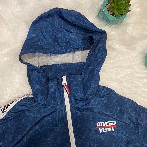 H&M United Vibes Fleece Lined Jacket 14+ - Picture 2 of 5